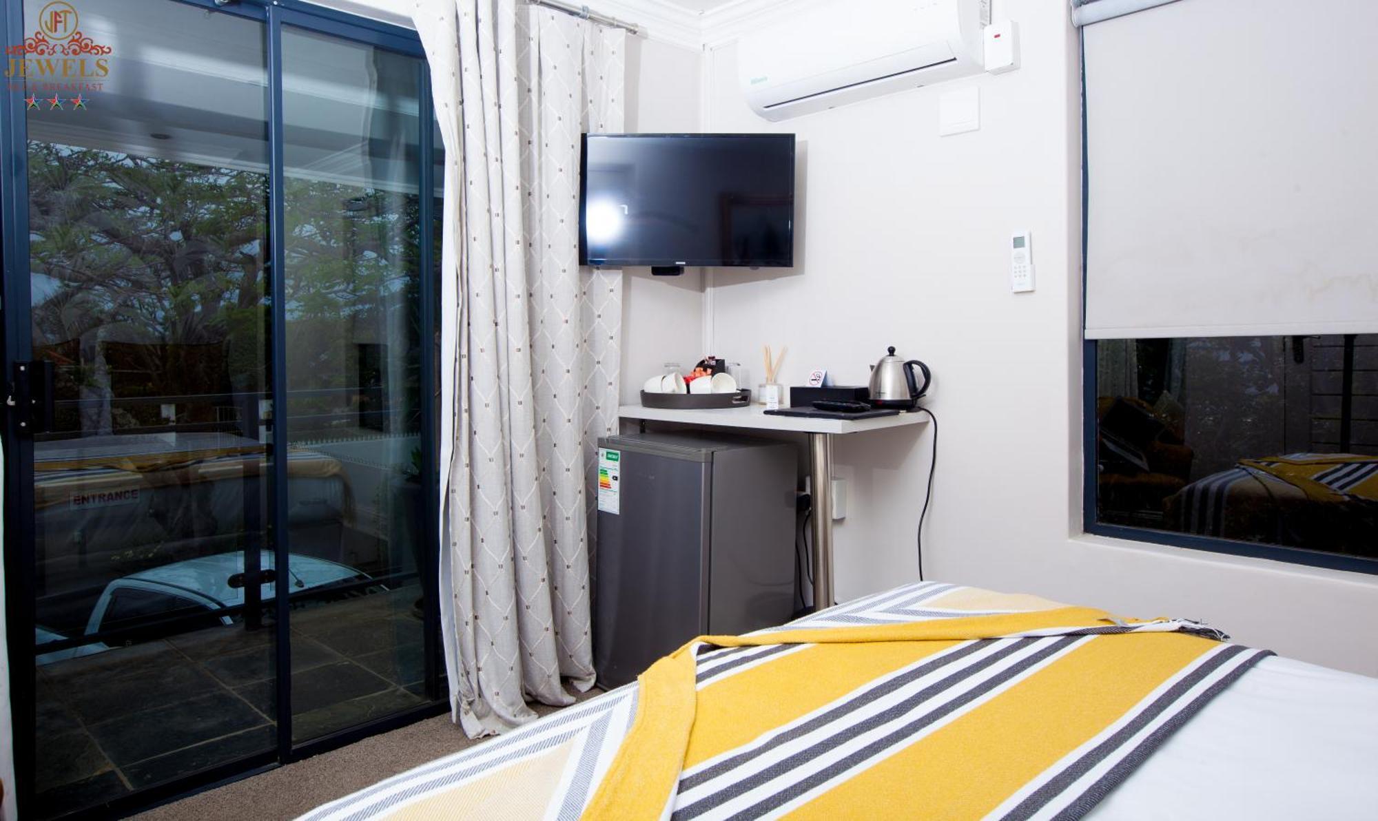 Jft Jewels Guest House East London Exterior foto