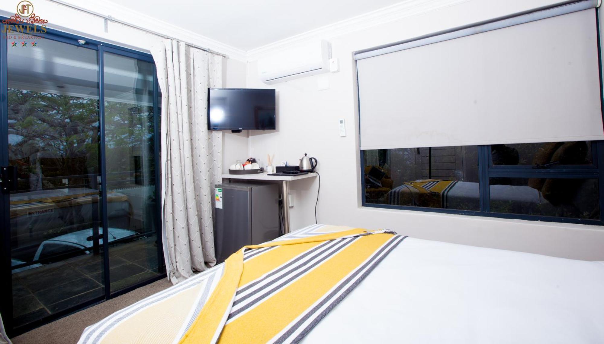 Jft Jewels Guest House East London Exterior foto